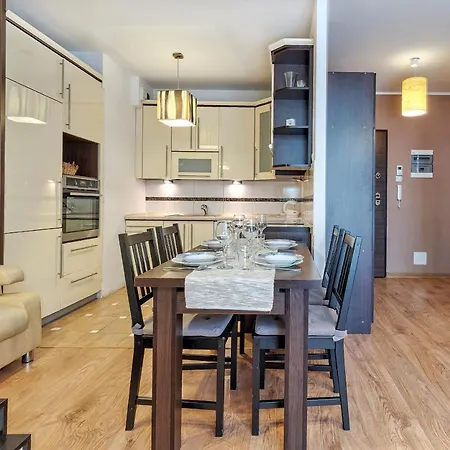 아파트 Acco Rent - Apartament Wenecja *